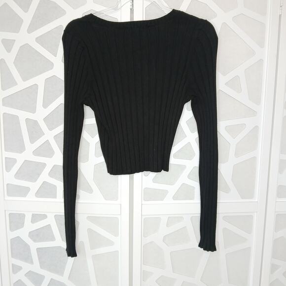 Express Black Stretch Ribbed Crop Crew Neck Sweater Womens LG Goth Academia - Picture 6 of 9